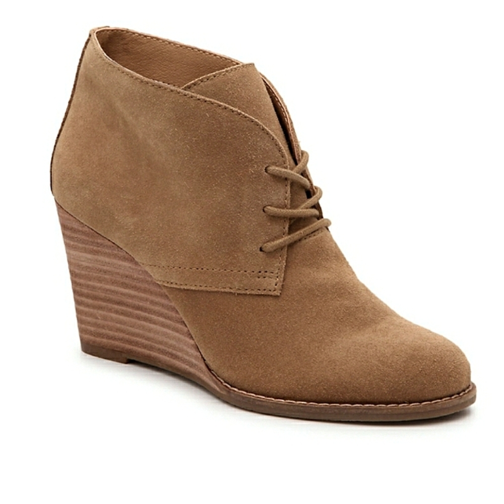 Excellent Used Condition Lucky Brand Genuine Suede Yamene Lace-up Wedge Booties